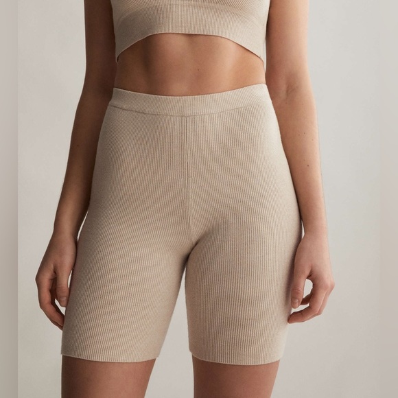 oysho Pants - Oysho knit ribbed tan beige soft biker shorts